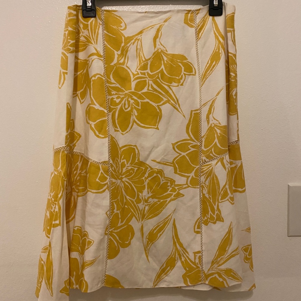 Yellow skirt